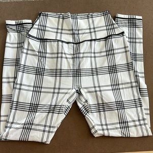 BuffBunny Legacy Legging - White Plaid